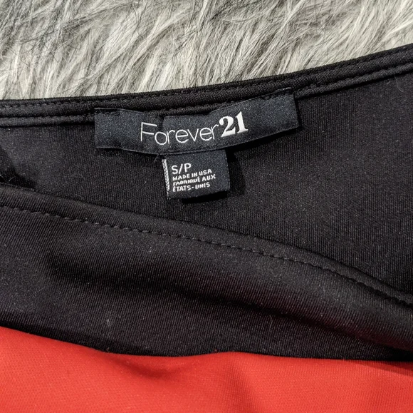 Forever 21 one shoulder bodycon dress with side cut-out - Picture 6 of 9